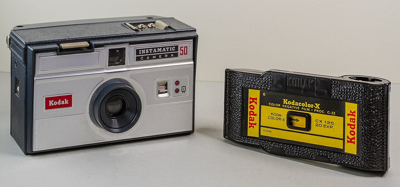 Kodak Instamatic, the first camera - StockcarGOLD