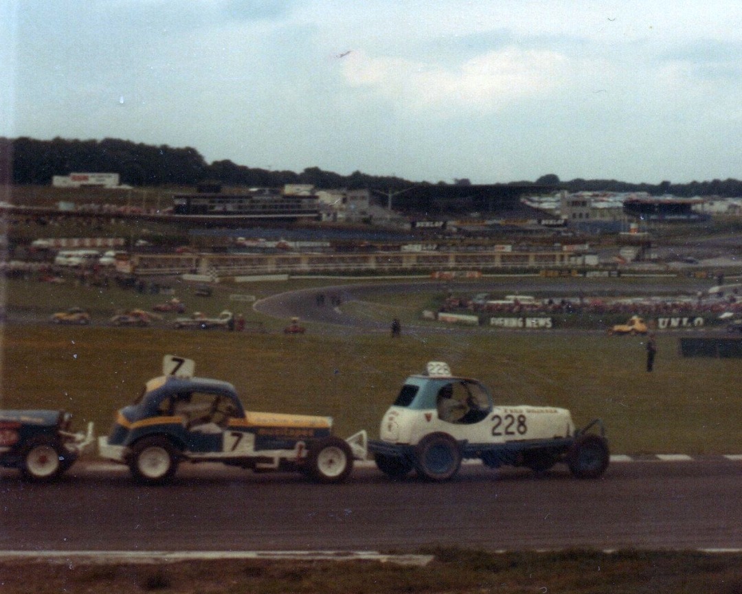 Stock cars on the Clearways Oval at Brands Hatch in July 1971